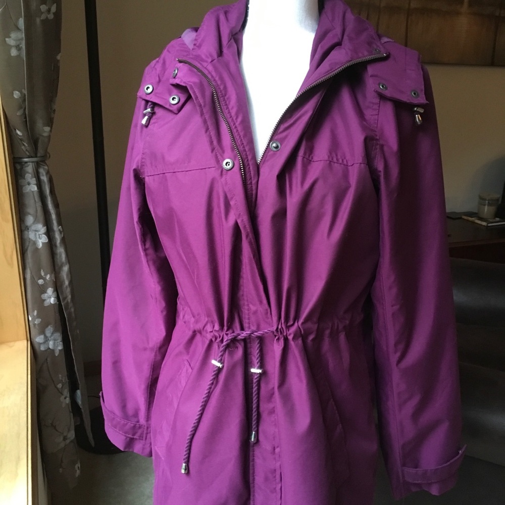 Lightweight Lands End Jacket with Hood